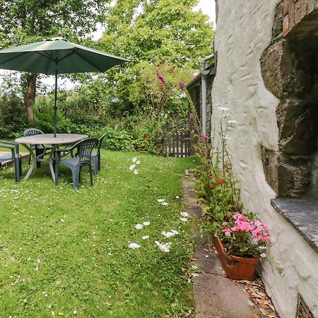 Badger Cottage Mawgan Exterior photo