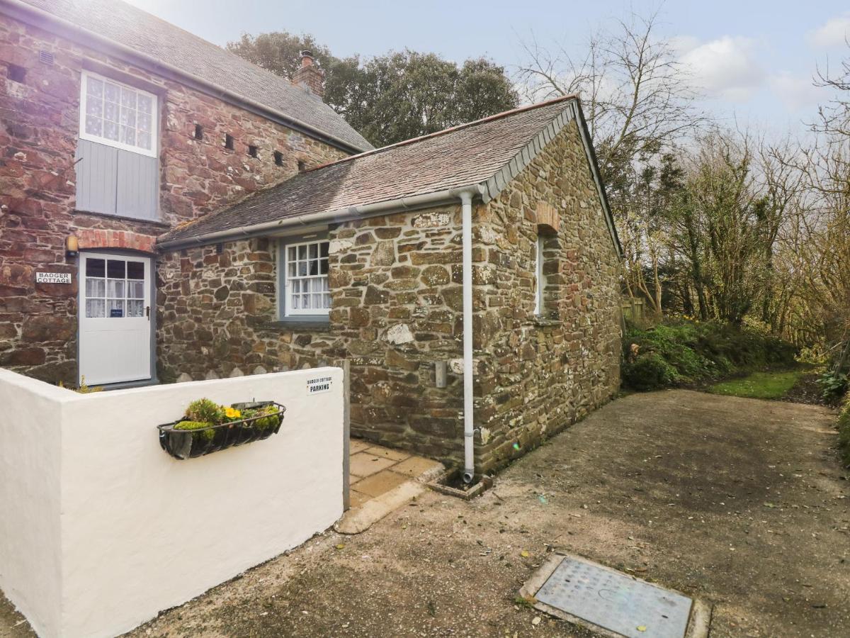 Badger Cottage Mawgan Exterior photo